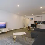 104 - Supertubos Apartment